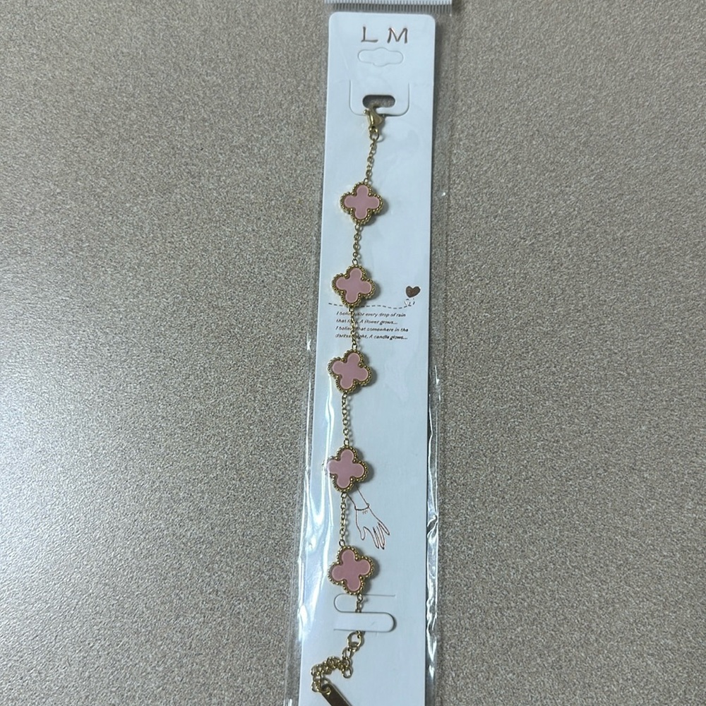 Pink gold clover bracelet.